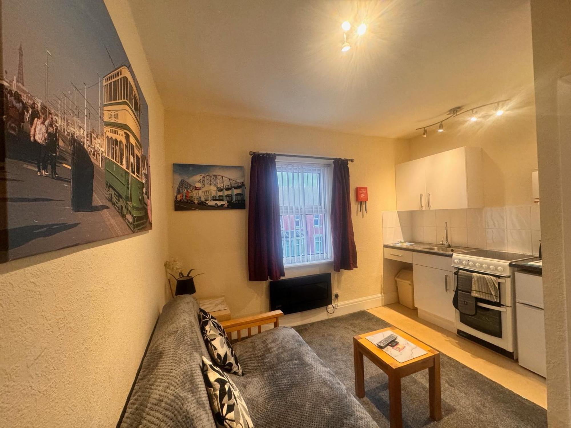 Fairhaven Holiday Flats Blackpool Exterior photo